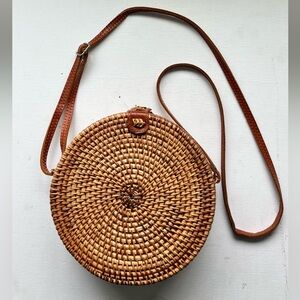Round Rattan Crossbody Bag Boho Woven Straw Purse Bali Style Summer Basket Bag